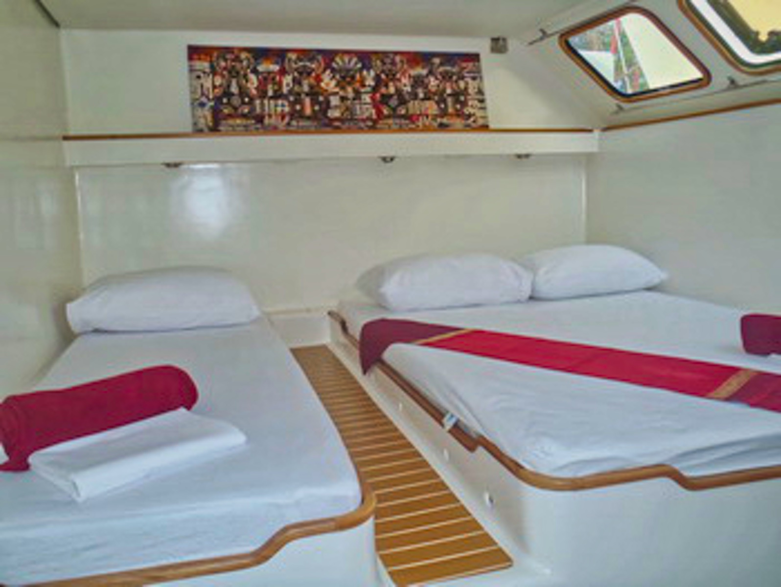Cruising catamaran cataleya master cabin 