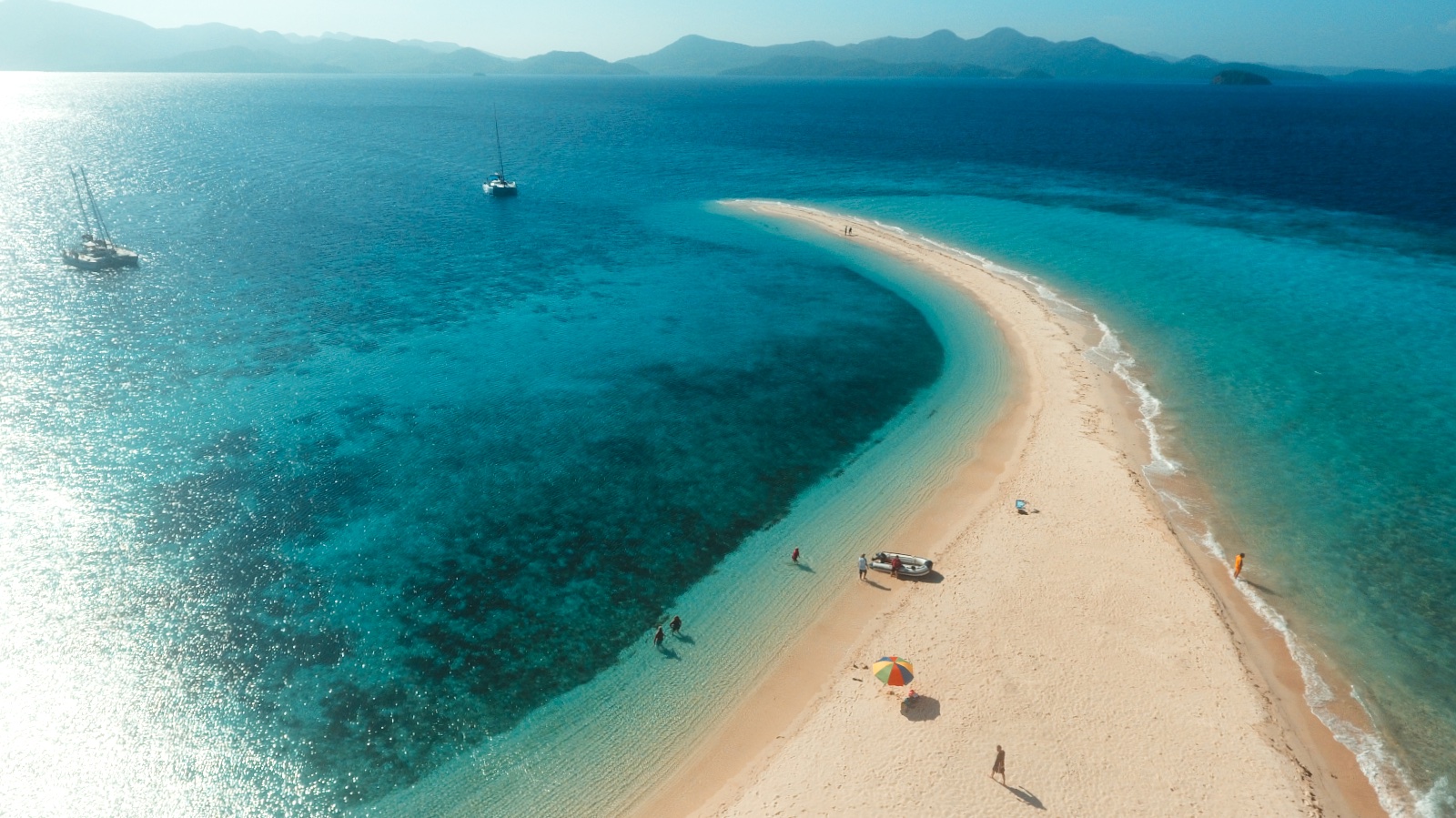 Philippines sandspit people